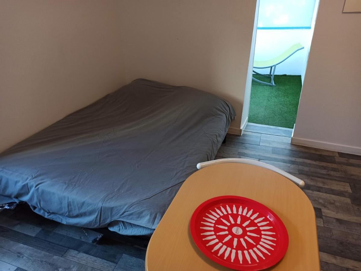 Superbe Appartement Avec Patio, Linge Fourni *